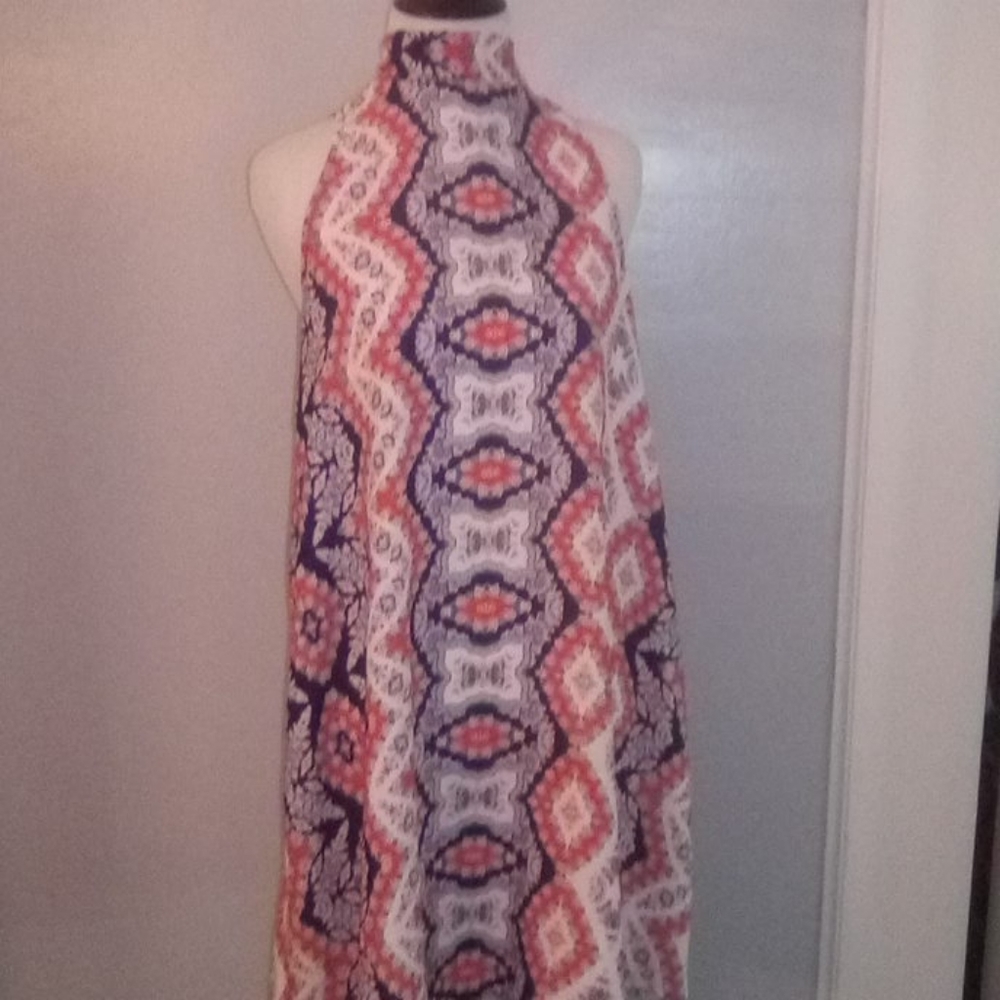 Soprano paisley shift Dress👗 with back tie, high neck